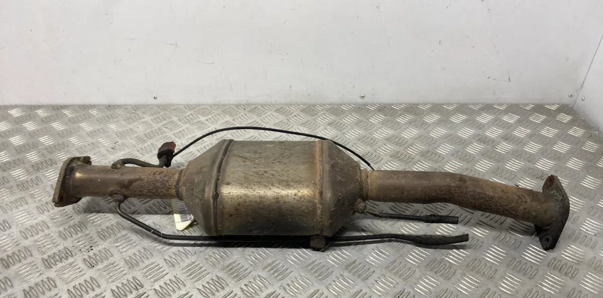 Catalyseur FORD KUGA 1 occasion — photo 4
