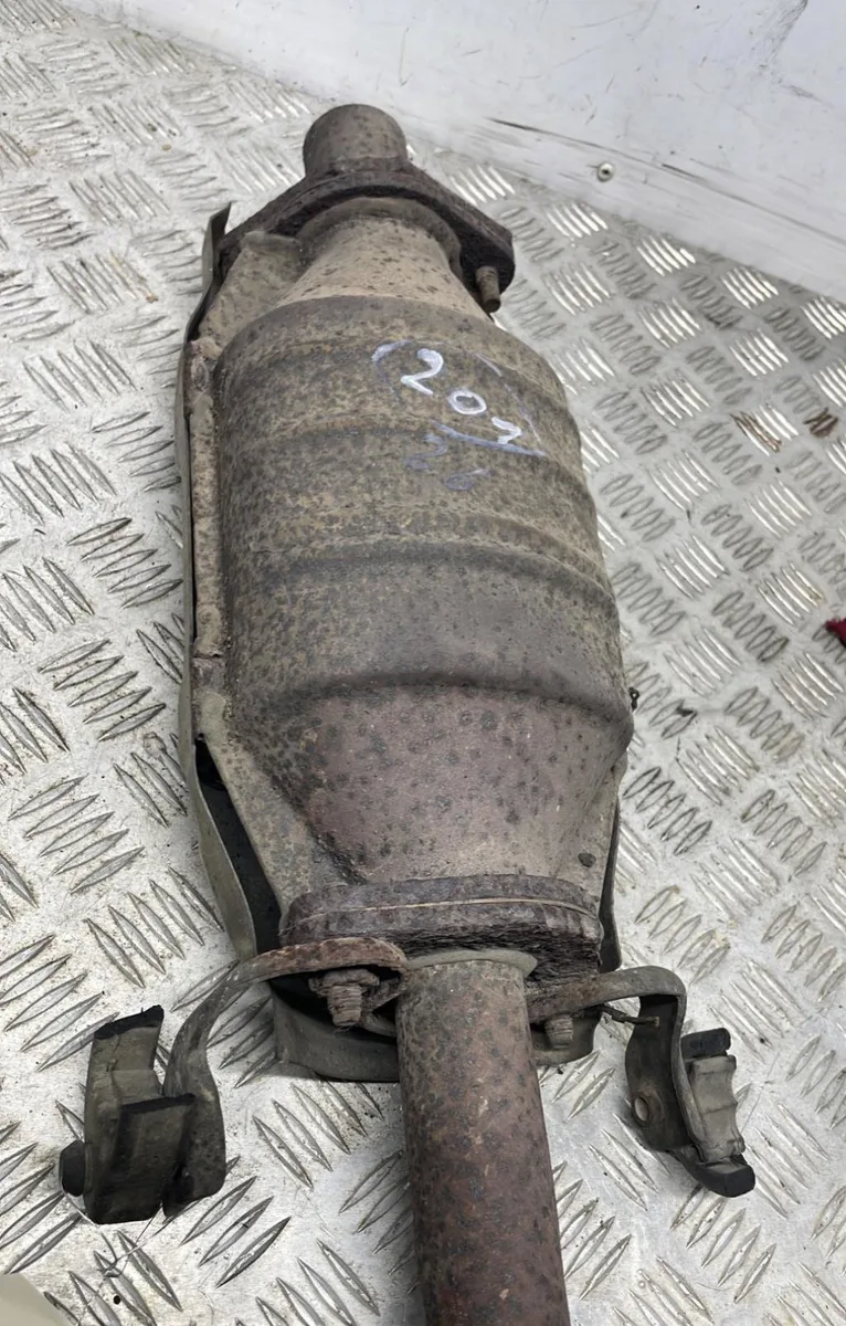 Catalyseur NISSAN ALMERA 1 PHASE 1 occasion
