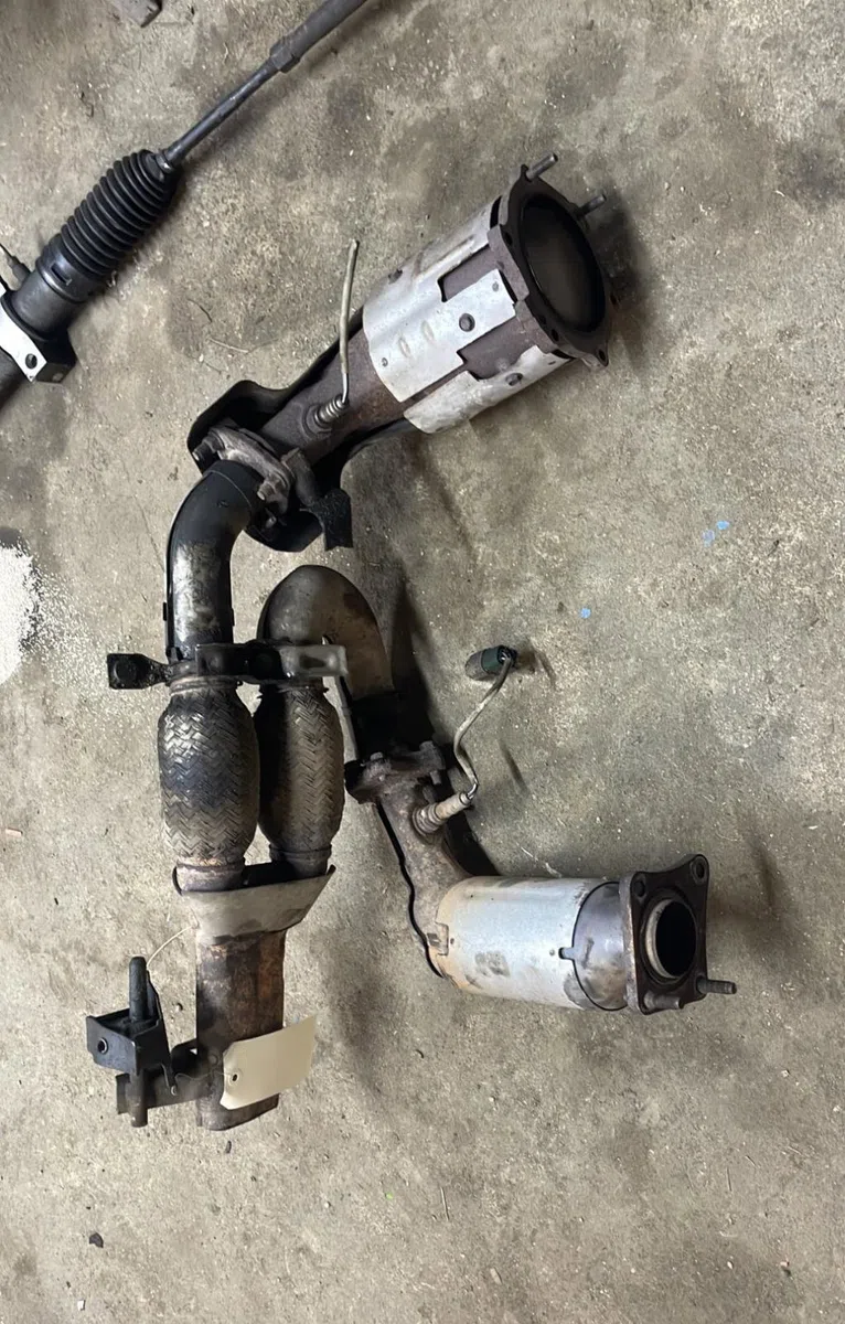 Catalyseur NISSAN MURANO 1 occasion — photo 3