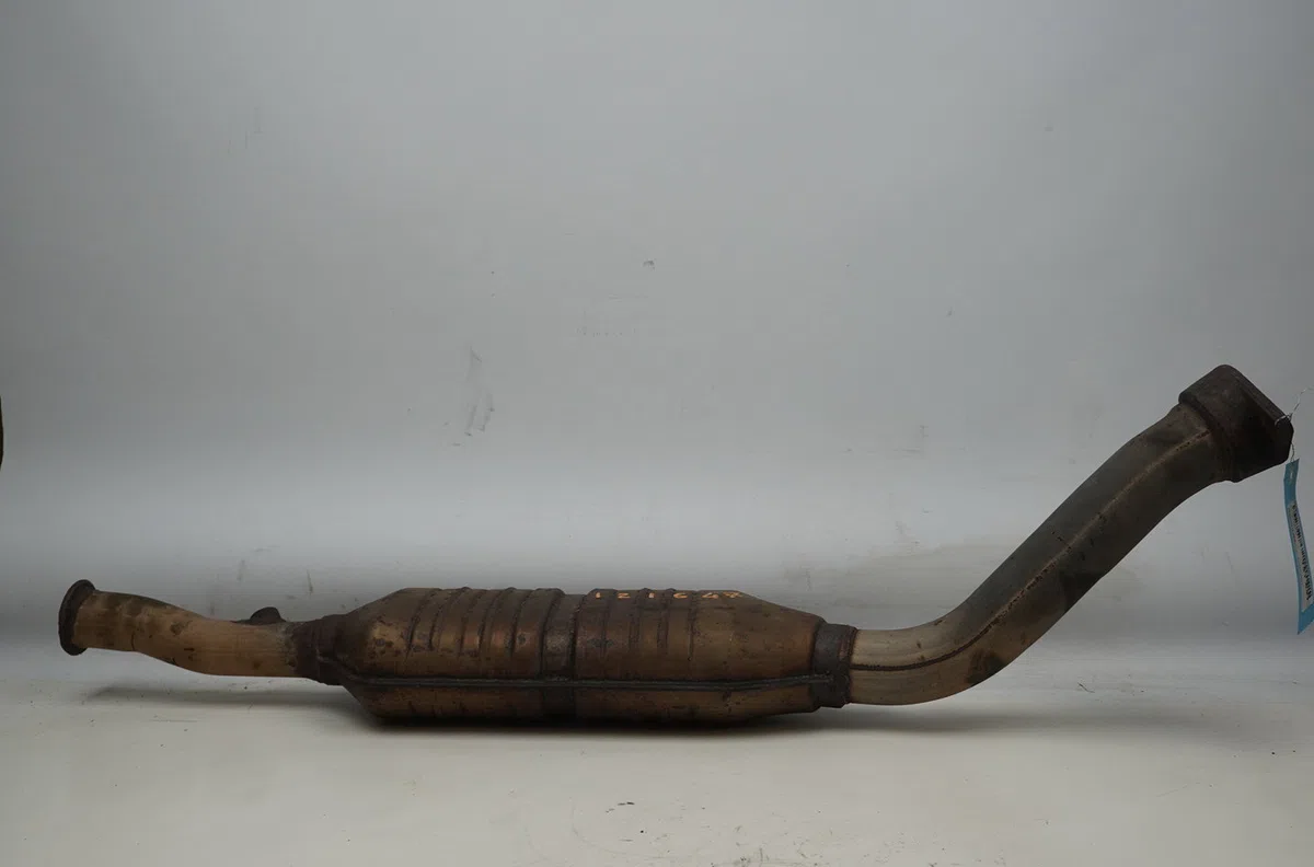 Catalyseur Peugeot 306 Break (7E, N3, N5) 1.8 16v (1997-2002) occasion — photo 2