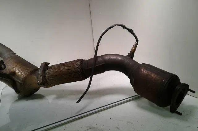Catalyseur Porsche CAYENNE (9PA) S 4.5 (2002-2007) occasion — photo 3