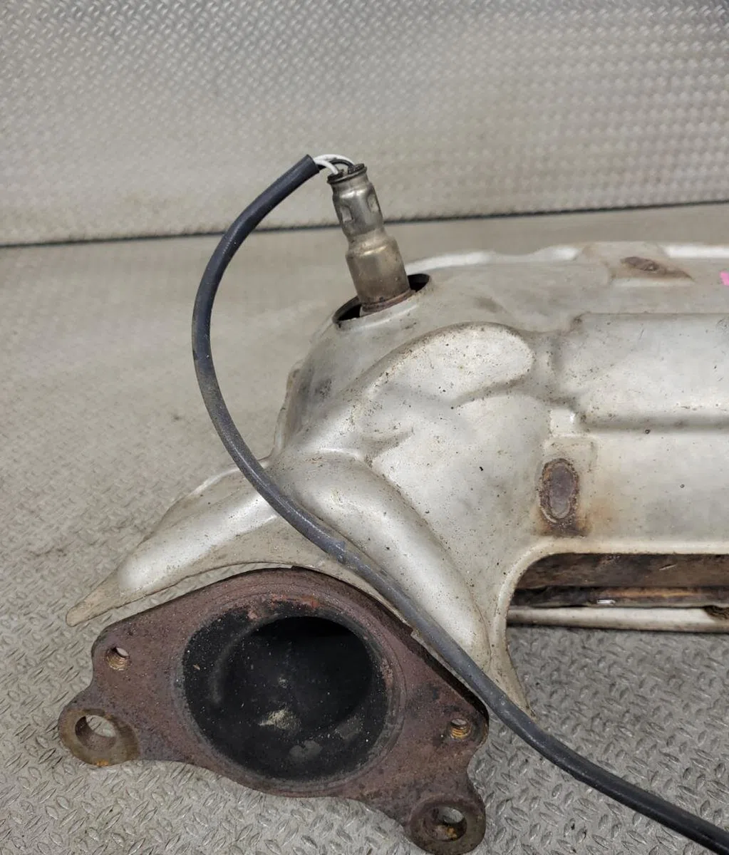 Catalyseur Renault CLIO IV (BH_) 0.9 tce 90 (2012) 5 portes occasion — photo 2