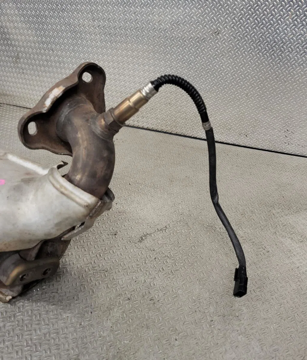 Catalyseur Renault CLIO IV (BH_) 0.9 tce 90 (2012) 5 portes occasion — photo 3
