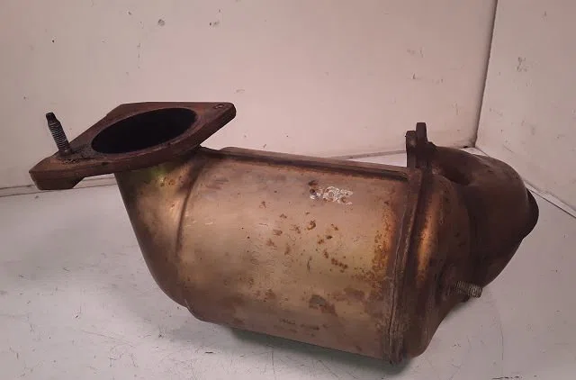 Catalyseur Renault LAGUNA II (BG0-1_) 1.9 dci (bg0e) (2001-2005) occasion — photo 3