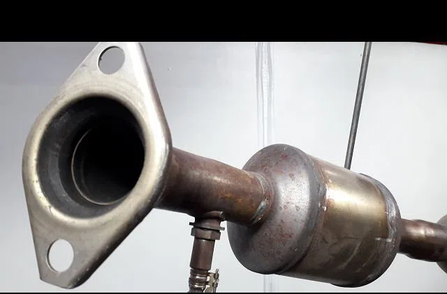 Catalyseur Toyota YARIS (_P21_, _PA1_, _PH1_) 1.5 hybrid (mxph11) (2020) 5 portes occasion — photo 3
