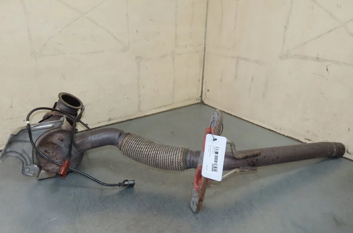 Catalyseur Volkswagen GOLF SPORTSVAN VII (AM1, AN1) 1.4 tsi (2014-2018) occasion — photo 2