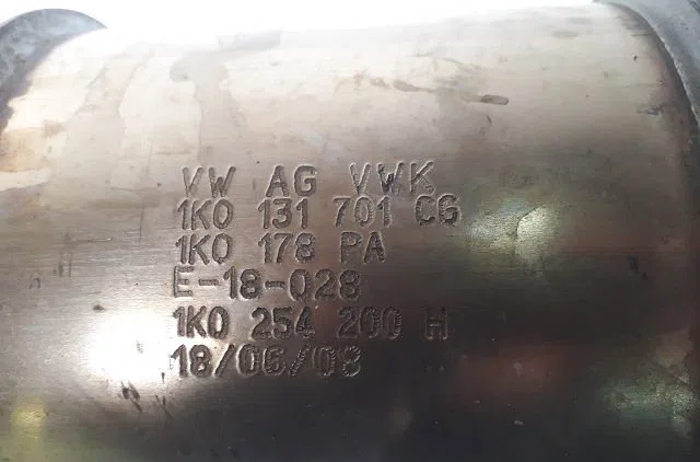 Catalyseur Volkswagen GOLF V (1K1) 1.4 tsi (2005-2008) occasion — photo 3