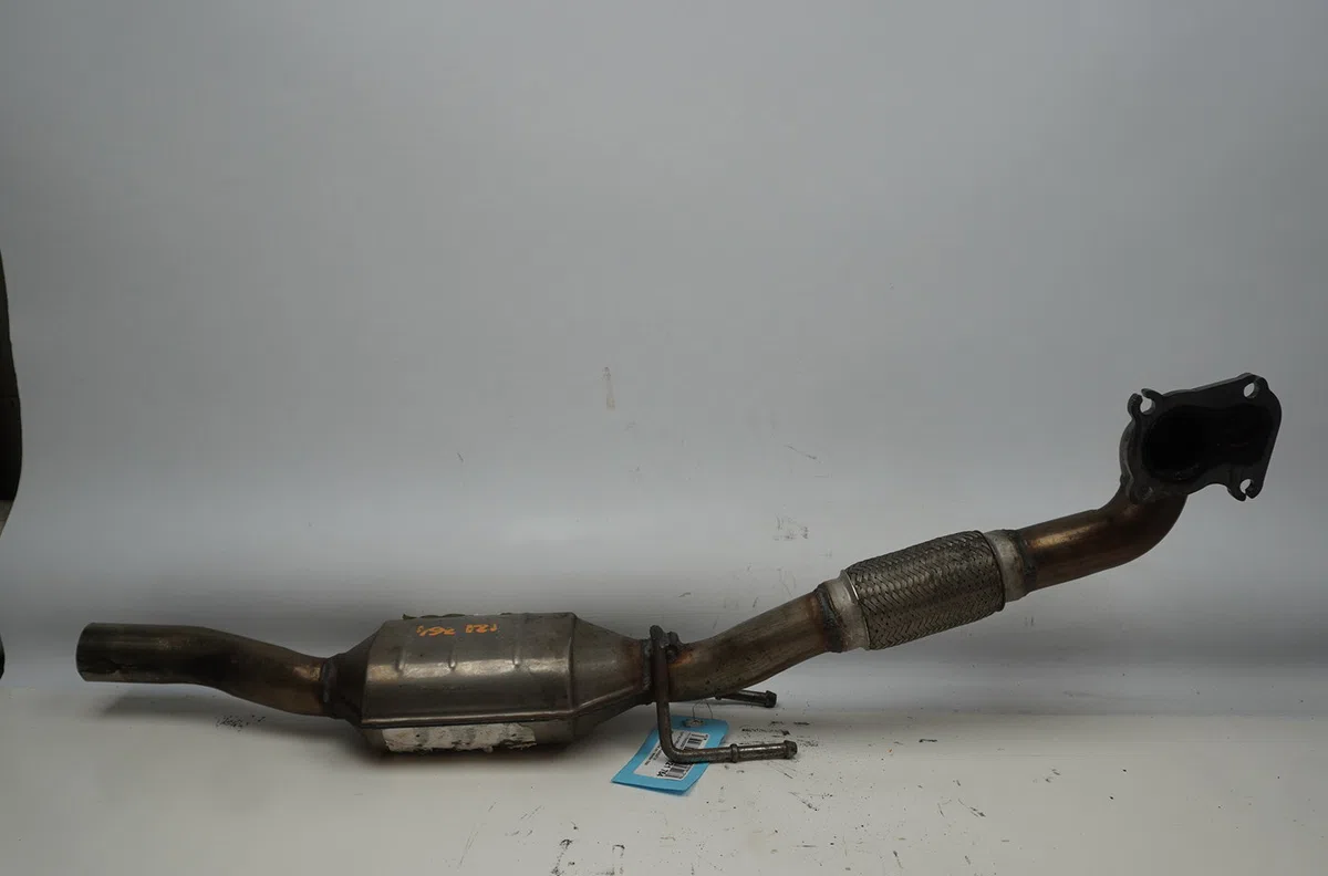 Catalyseur Volkswagen PASSAT B3-B4 Variant (3A5, 35I) 1.9 tdi (1993-1997) occasion — photo 4