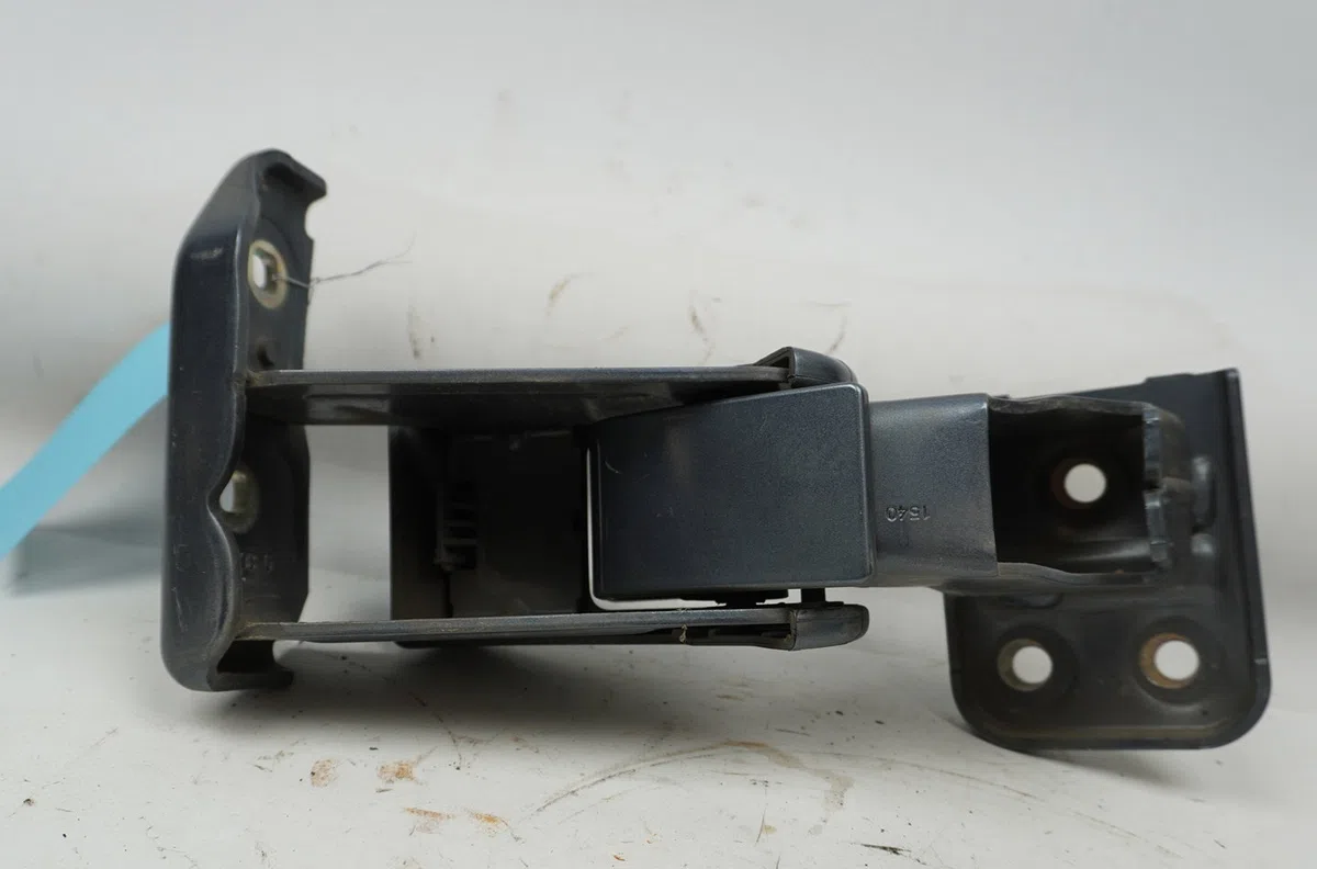 Charniere inf porte battante arg Fiat SCUDO Camionnette (270_, 272_) 2.0 d multijet (2007-2016) occasion