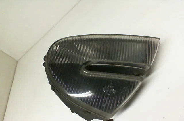 Clignotant droit ALFA ROMEO 147 Phase 1 09-2000--09-2004 occasion — photo 2