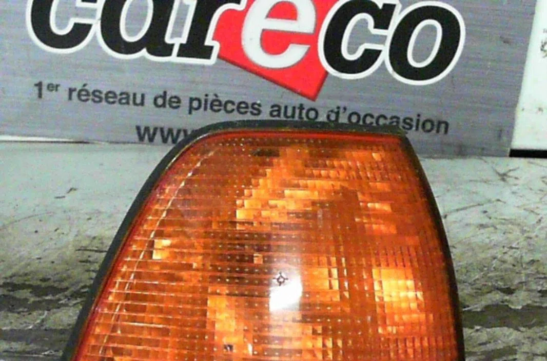 Clignotant droit Bmw 3 Compact (E36) 316 i (1994-2000) occasion — photo 2