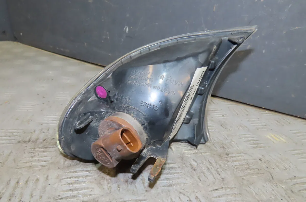 Clignotant droit Bmw 3 Touring (E46) 330 xd (2000-2003) occasion — photo 2