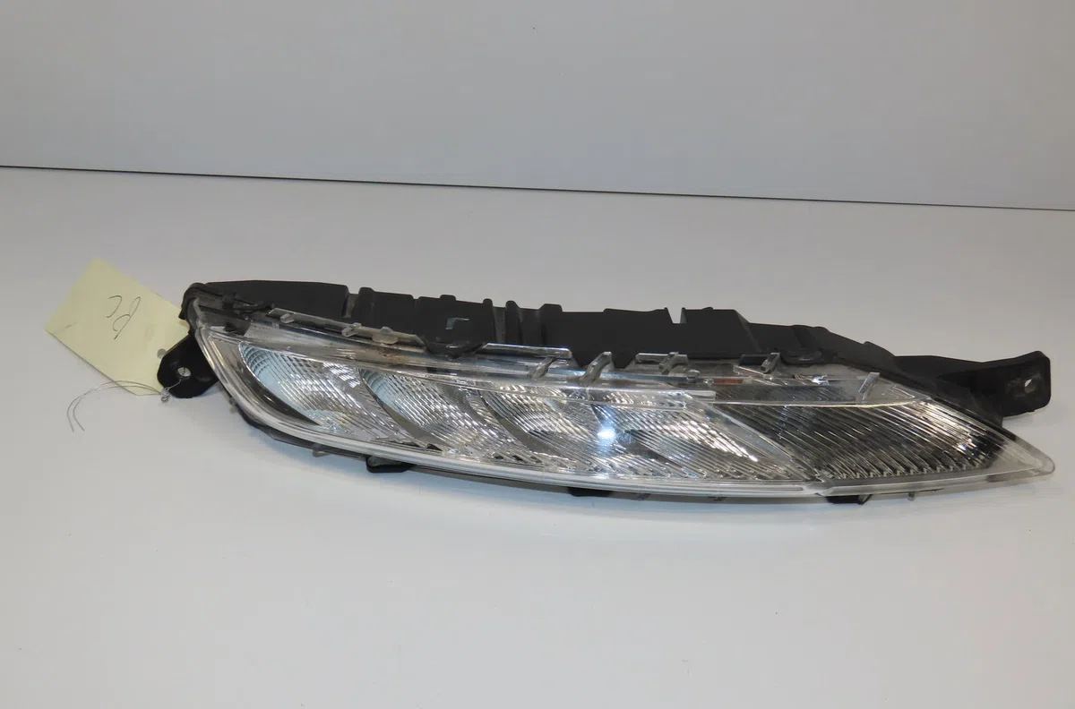 Clignotant droit Citroen C4 PICASSO II 2.0 bluehdi 150 (2013) occasion — photo 2