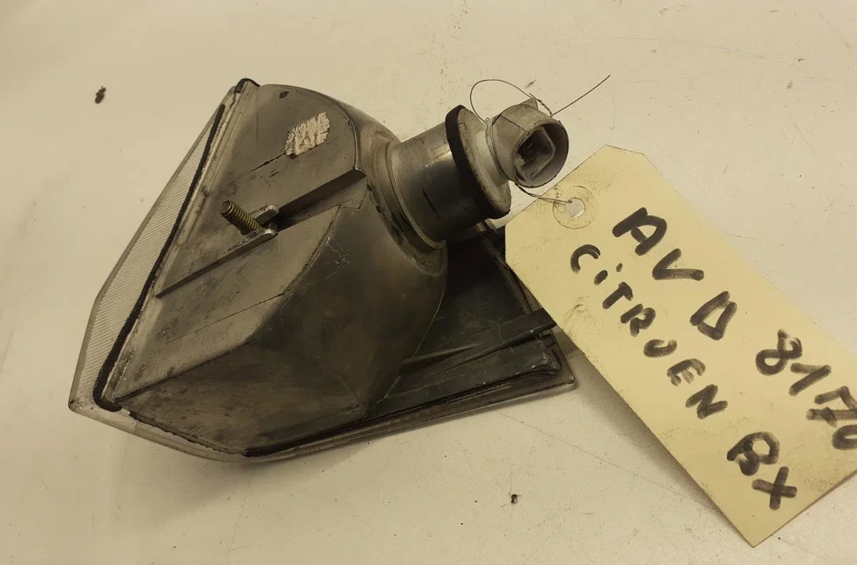 Clignotant droit CITROEN CIT BX occasion — photo 3