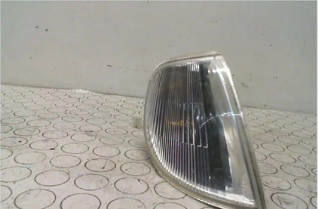 Clignotant droit Citroën SAXO (S0, S1) 1.0 x (1996-1998) occasion