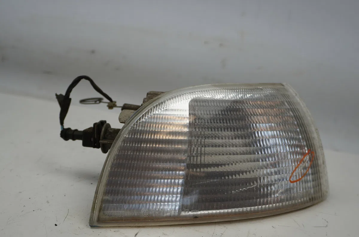 Clignotant droit Fiat PUNTO (176_) 1.2 16v (1997-1999) occasion — photo 3
