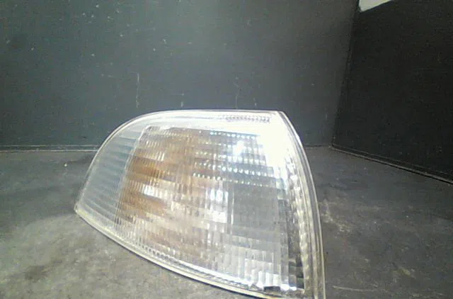 Clignotant droit Fiat PUNTO (176_) 60 1.2 (176ap, 176ar, 176aq, 176bb) (1993-1999) occasion