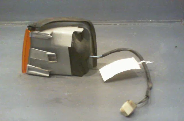 Clignotant droit Fiat UNO (146_) 45 i.e. 1.0 (146e, 146a) (1984-1995) occasion