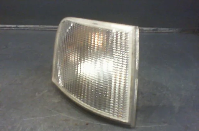 Clignotant droit Ford ESCORT V Break (ANL) 1.6 i 16v (1992-1995) occasion
