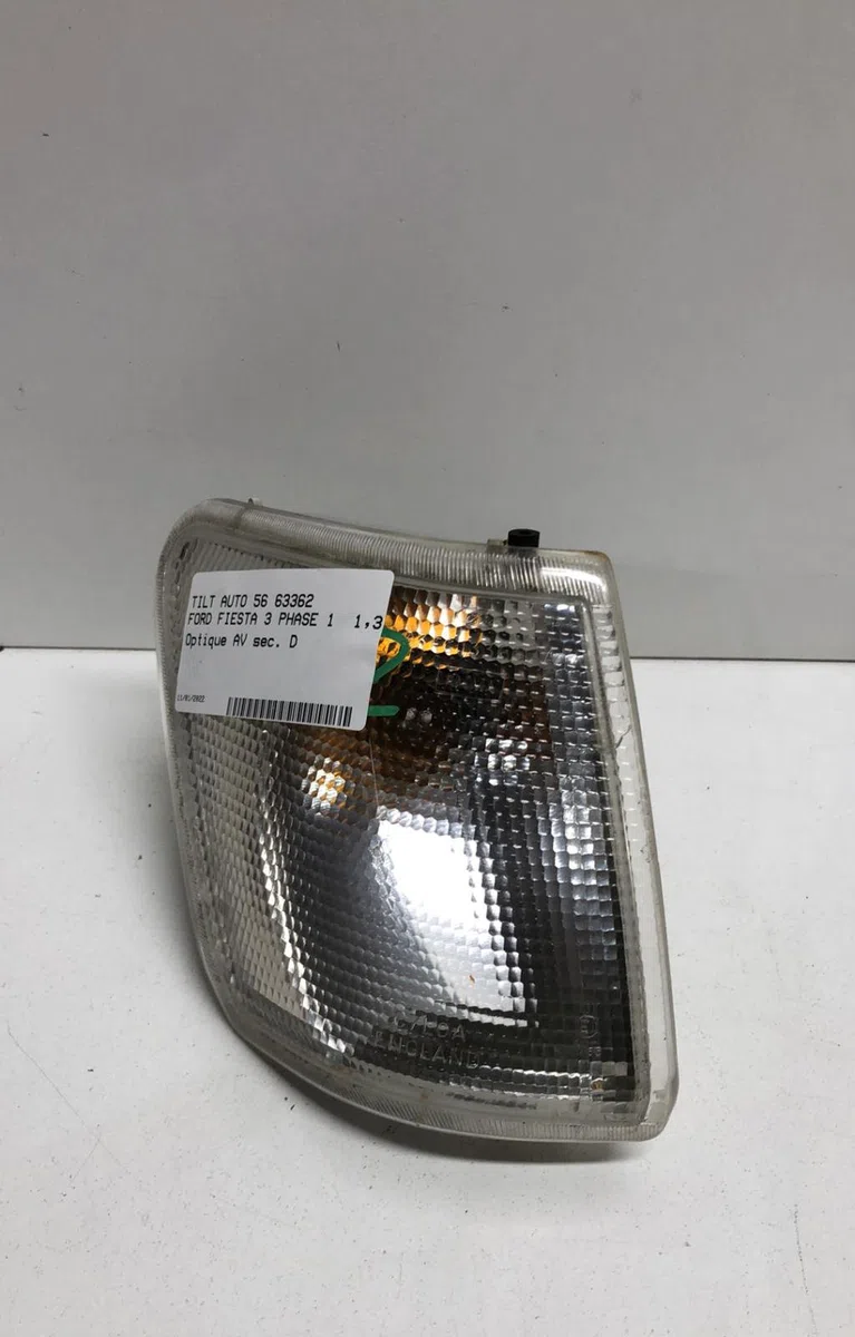Clignotant droit Ford FIESTA III (GFJ) 1.3 cat (1991-1997) occasion — photo 3