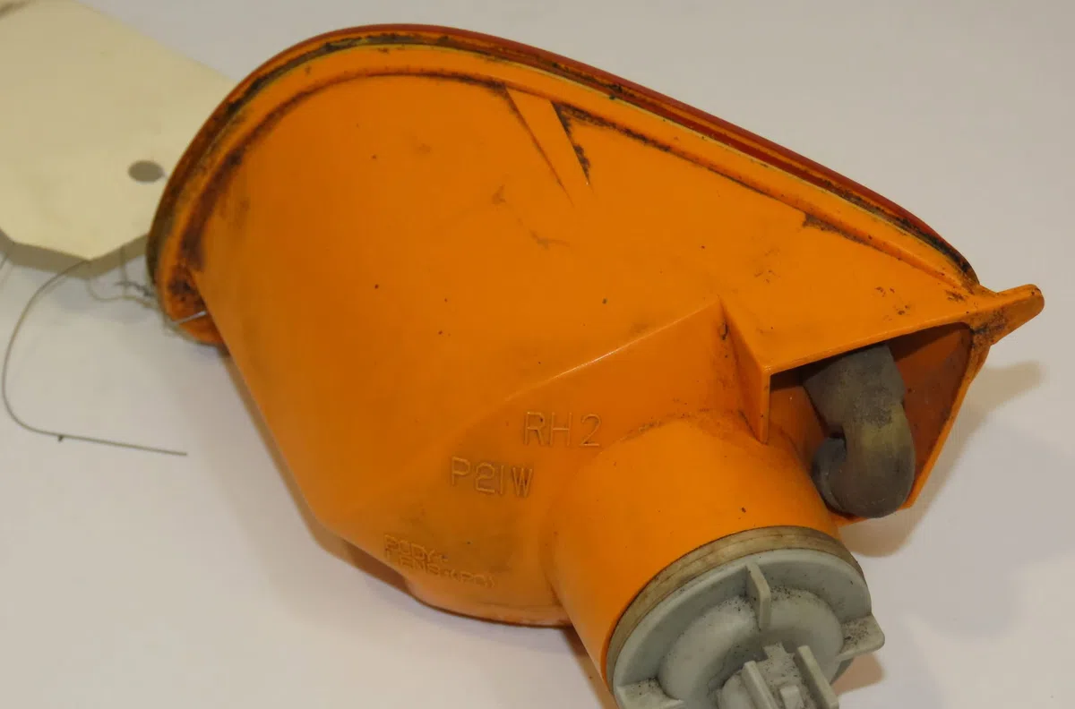 Clignotant droit Ford FOCUS I (DAW, DBW) 1.4 16v (1998-2004) occasion — photo 2