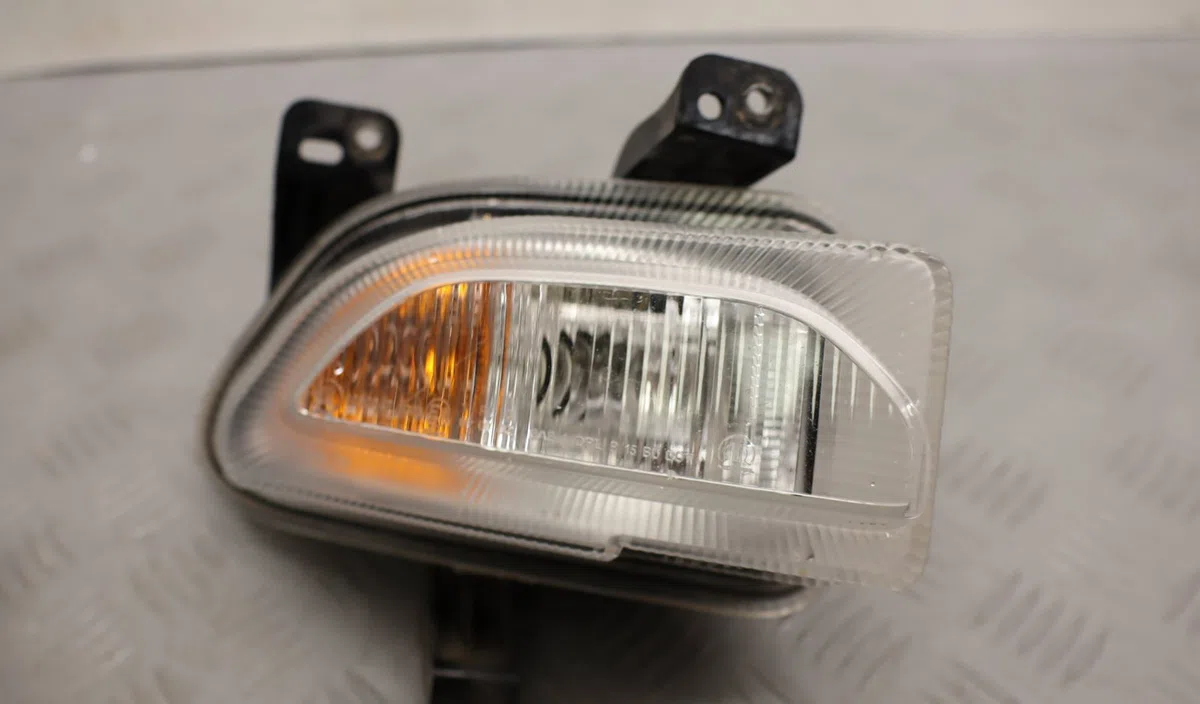 Clignotant droit Jeep RENEGADE SUV (BU, B1, BV) 2.0 crd 4x4 (2014) occasion — photo 2