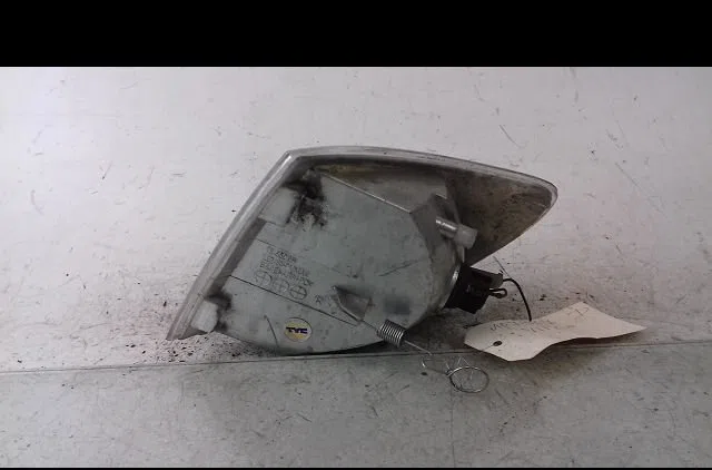 Clignotant droit MERCEDES VITO occasion — photo 2