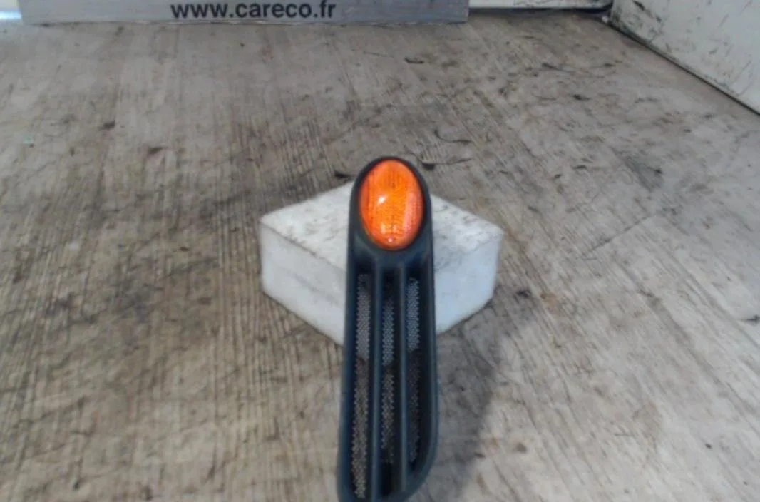 Clignotant droit MINI MINI 1 R50-R53 MINI 1 R50-R53 PHASE 1 occasion