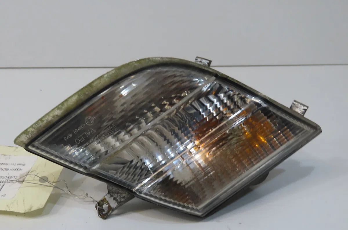 Clignotant droit Nissan MICRA III (K12) 1.2 16v (2003-2010) occasion