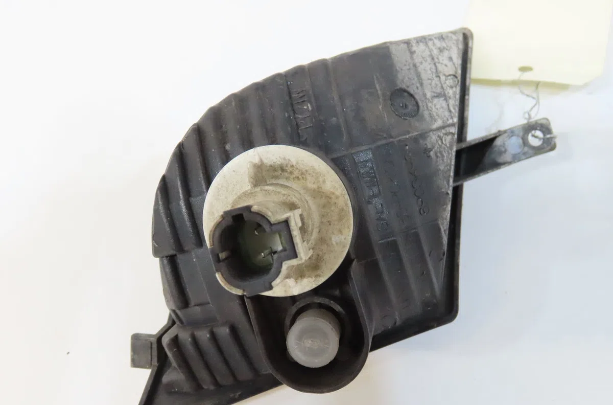 Clignotant droit Nissan MICRA III (K12) 1.2 16v (2003-2010) occasion