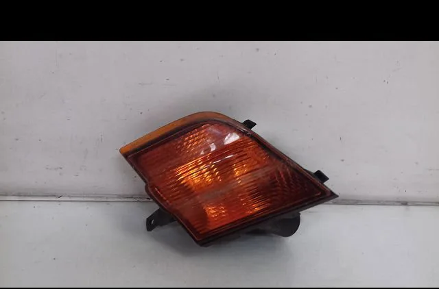 Clignotant droit Nissan MICRA III (K12) 1.5 dci (2003-2010) occasion