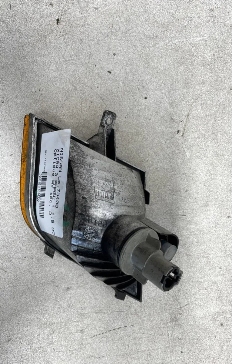 Clignotant droit Nissan MICRA III (K12) 1.5 dci (2003-2010) occasion