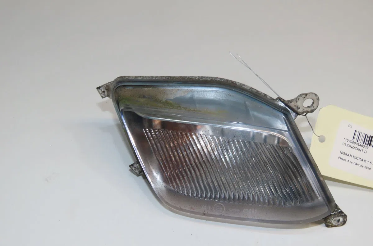 Clignotant droit Nissan MICRA III (K12) 1.5 dci (2003-2010) occasion — photo 2