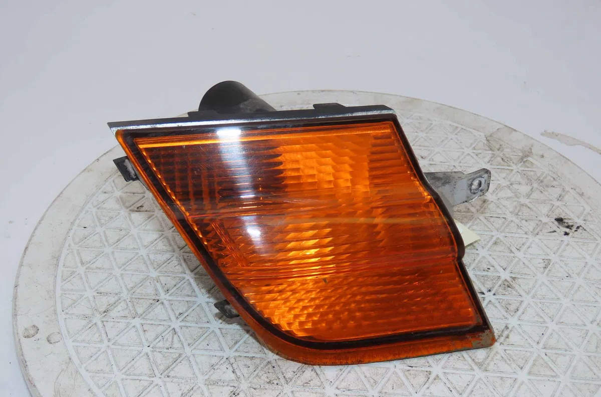 Clignotant droit NISSAN MICRA III occasion