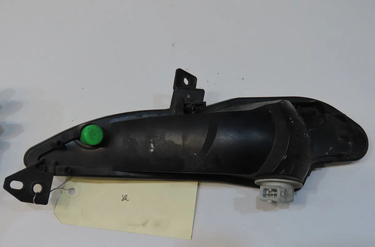 Clignotant droit Peugeot 308 II (LB_, LP_, LW_, LH_, L3_) 1.6 bluehdi 120 (2013-2021) occasion — photo 2