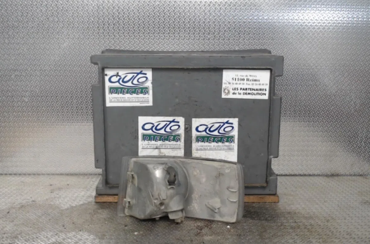Clignotant droit PEUGEOT BOXER 1  BOXER 1 occasion — photo 2