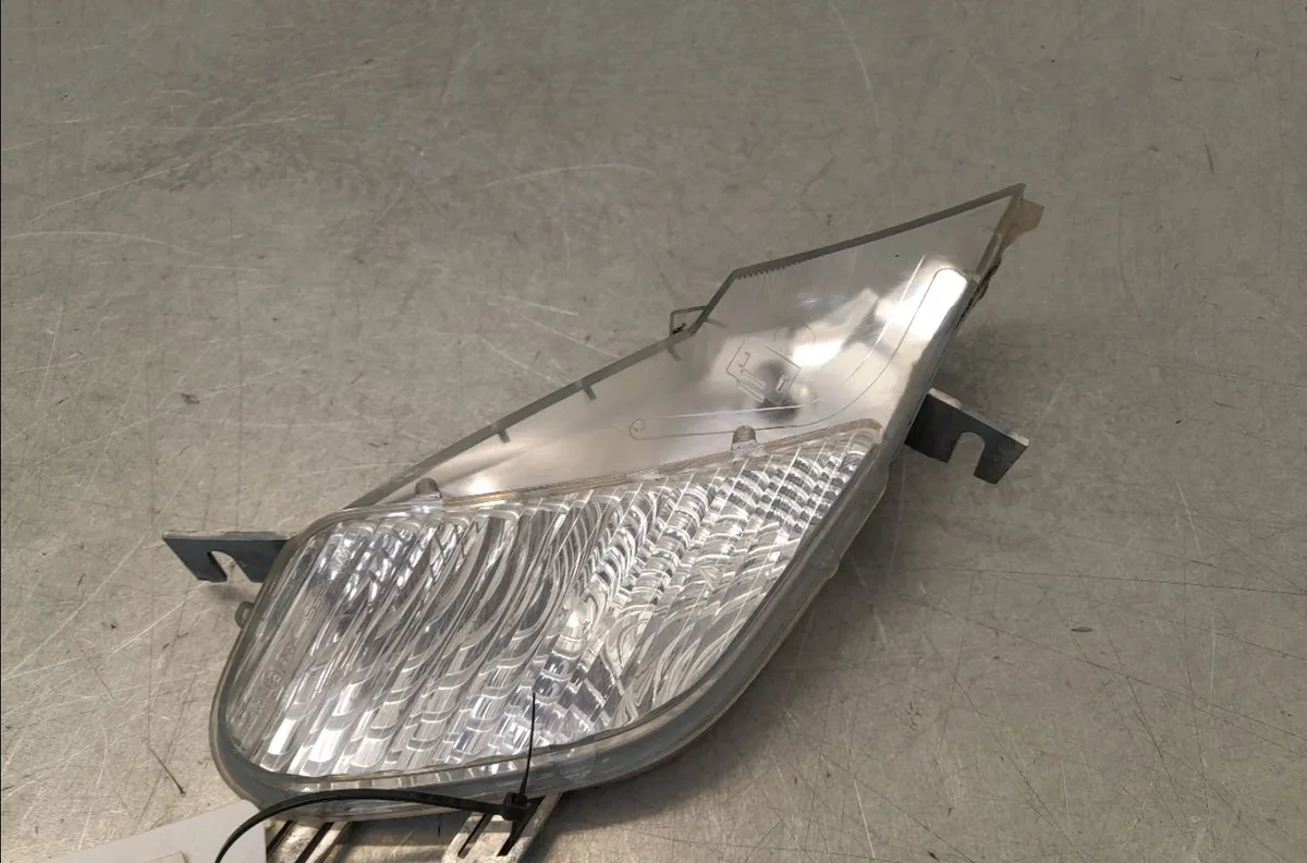 Clignotant droit Porsche CAYENNE (9PA) 3.2 (2003-2007) occasion
