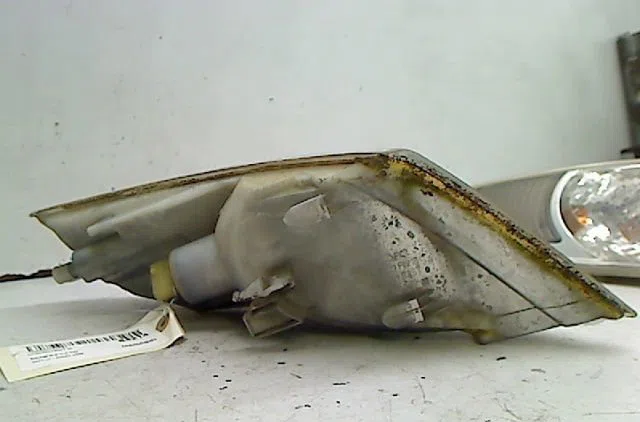 Clignotant droit Saab 9-5 Break (YS3E) 2.2 tid (2002-2009) occasion — photo 2
