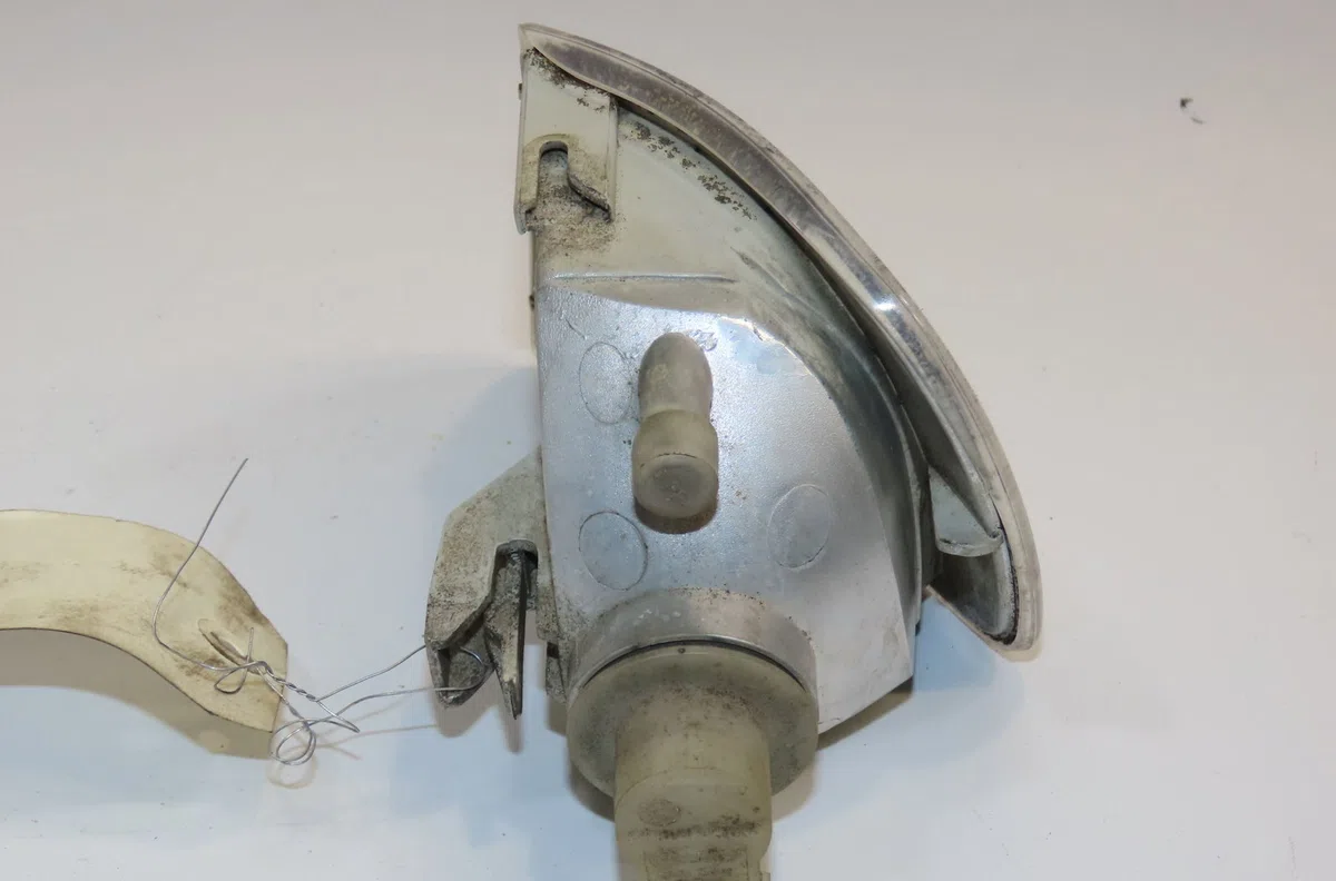 Clignotant droit Seat IBIZA II (6K1) 1.9 d (1993-1996) 3 portes occasion — photo 4