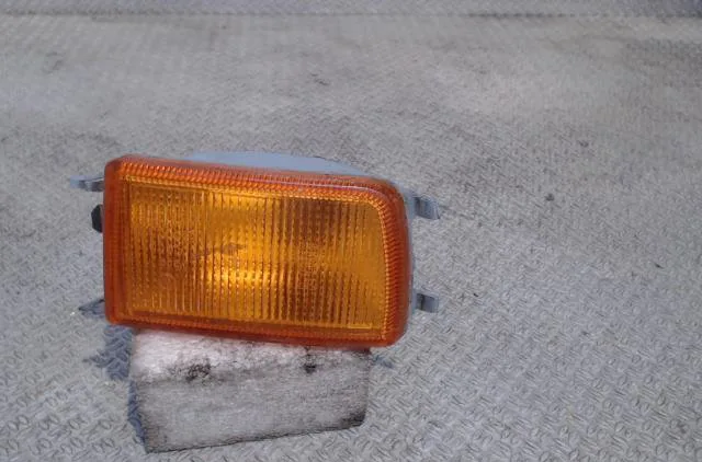 Clignotant droit VOLKSWAGEN GOLF 3 GOLF 3 occasion