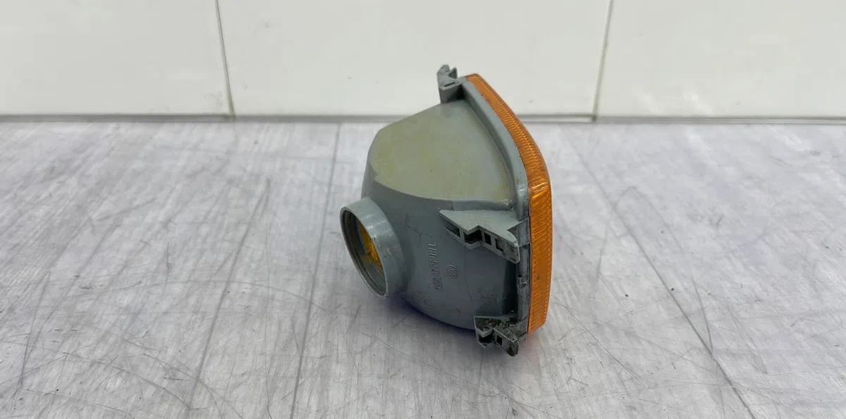 Clignotant droit VOLKSWAGEN GOLF 3 occasion