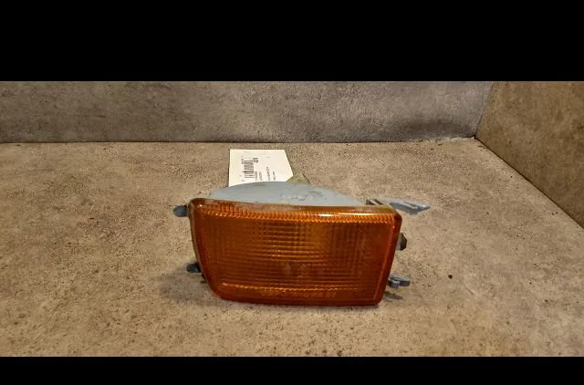 Clignotant droit Volkswagen GOLF III (1H1) 1.4 (1991-1997) occasion