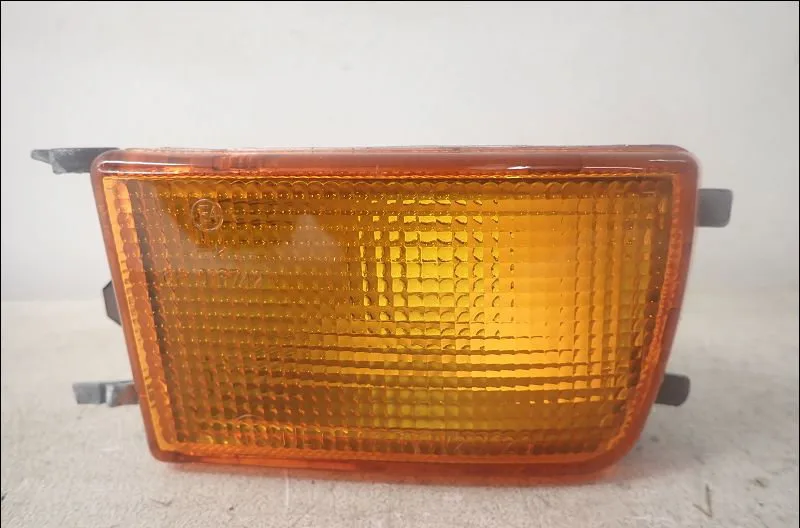 Clignotant droit Volkswagen GOLF III (1H1) 1.9 tdi (1993-1997) occasion
