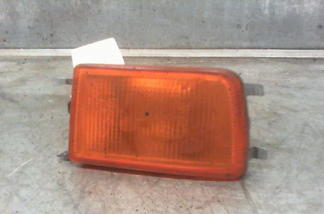 Clignotant droit VOLKSWAGEN GOLF III Phase 1 01-1992--12-1997 occasion