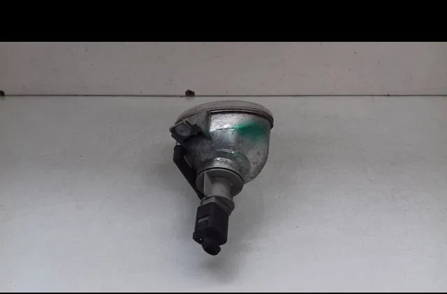 Clignotant droit Volkswagen LUPO I (6X1, 6E1) 1.4 (2000-2005) occasion — photo 2