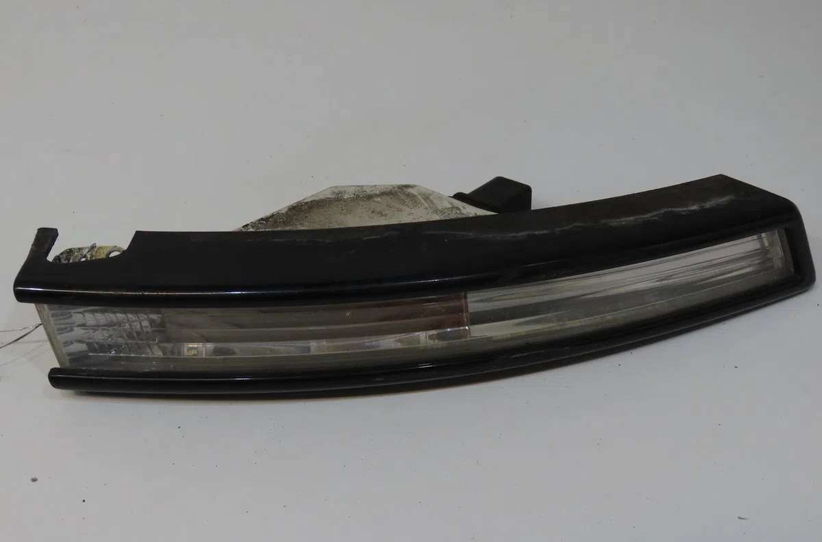 Clignotant droit Volkswagen PASSAT B6 Variant (3C5) 1.6 tdi (2009-2010) occasion