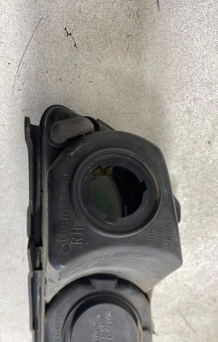 Clignotant droit Volkswagen POLO V (6R1, 6C1) 1.2 tdi (2009) 5 portes occasion — photo 4
