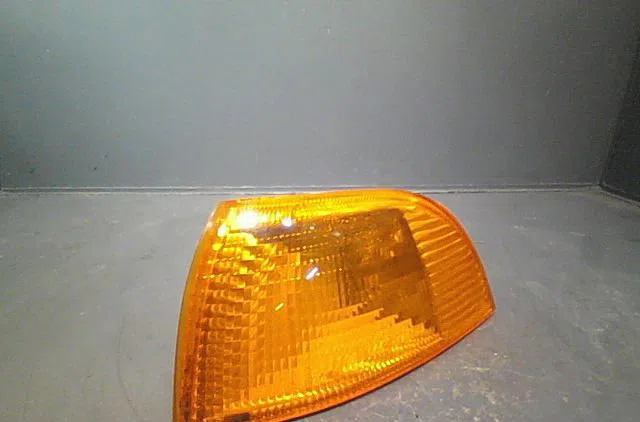 Clignotant gauche Fiat PUNTO (176_) 55 1.1 (1993-1999) occasion — photo 2