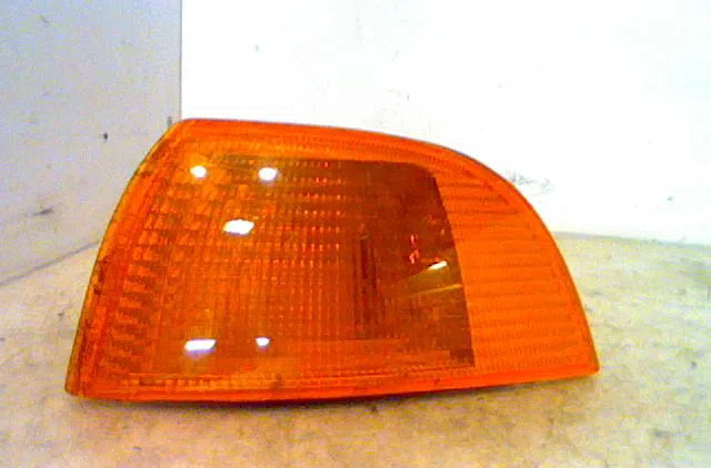 Clignotant gauche FIAT PUNTO I 1996 occasion — photo 2
