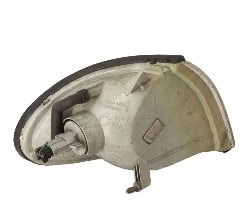 Clignotant gauche Hyundai PONY (X-2) 1.3 (1989-1995) occasion — photo 4